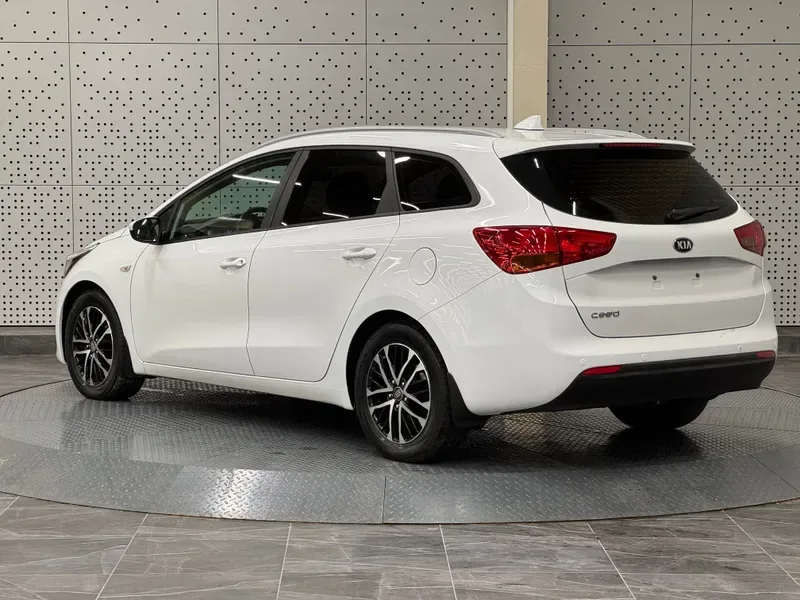 Kia Cee'd, 2018, фото 2