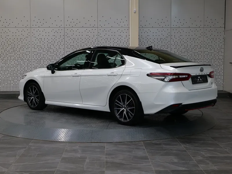 Toyota Camry, 2022, фото 2