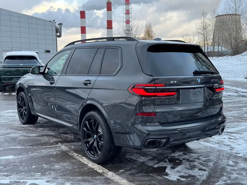 BMW X7, 2024, фото 2